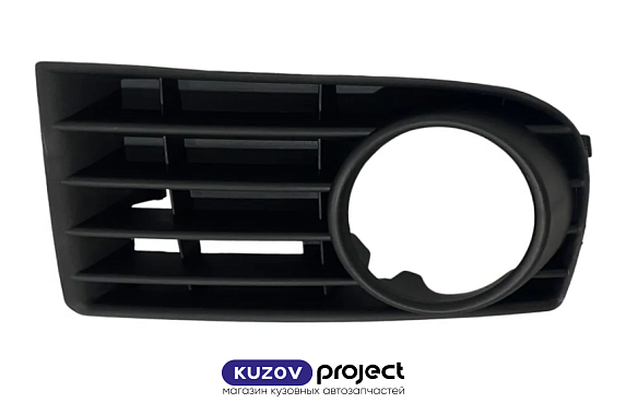 Оправа туманки левая Volkswagen Golf V 2003-2008 (Тайвань)